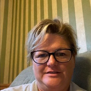 Meet your Posher, Holly